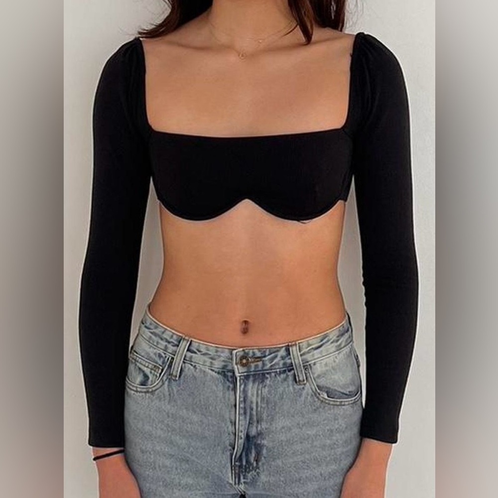 Princess Polly Crop Top Revealing Knit Ribbed Fabric Long Sleeve in Black Size 4